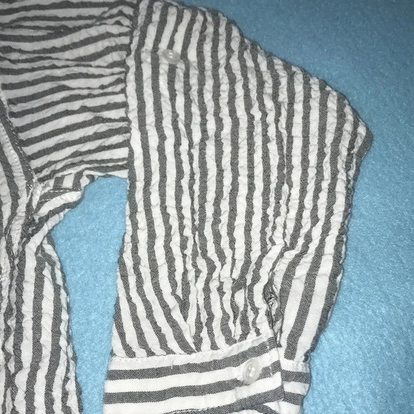 MAX STUDIO striped gray and white collared 3/4 button up sleeves textured size S - Picture 3 of 10